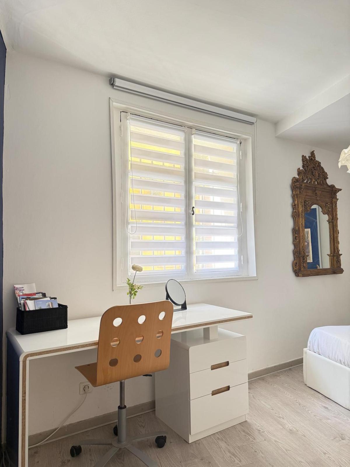 Le Favorin 1 Apartment Arles Bagian luar foto