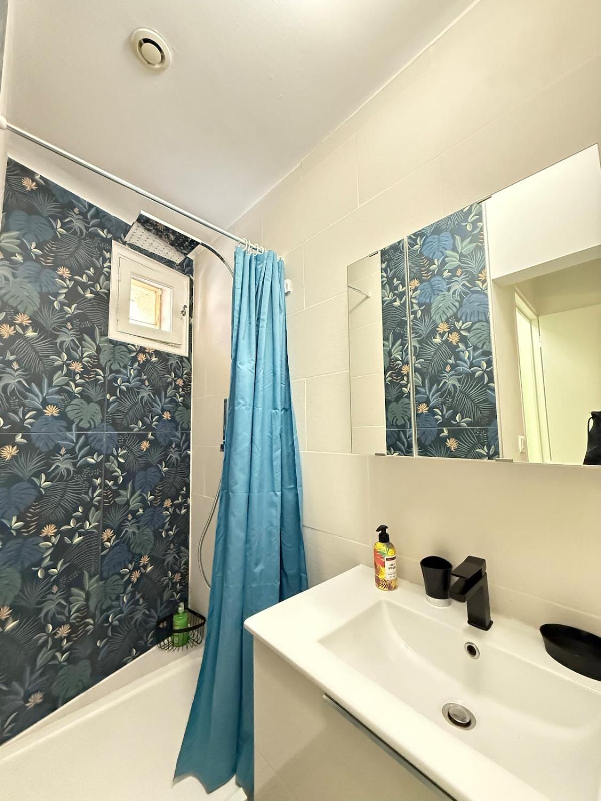 Le Favorin 1 Apartment Arles Bagian luar foto